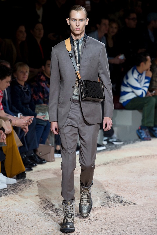 Louis Vuitton Clutch Box